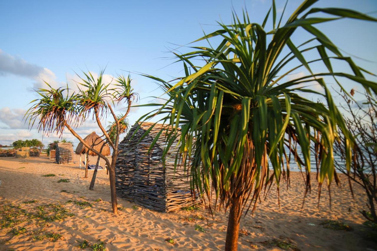 Amanta Beach Nilaveli Exterior photo